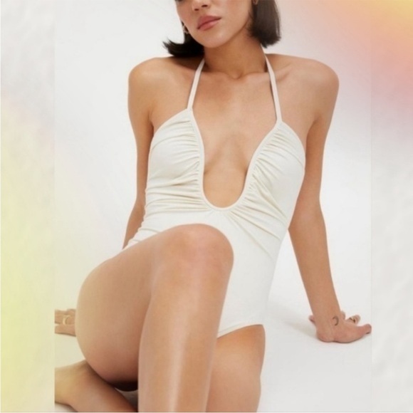 GOOD AMERICAN Leilani Halter One Piece Bathing Suit - Picture 2 of 10